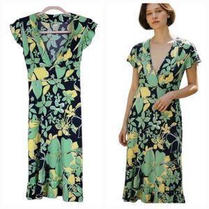 Split Skate/Surf Floral Print Flutter Sleeve Stretchy Knit V-Neck Dress Summer